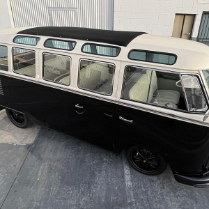 英国1967款大众巴士改装舞仕刚柔汽车功放